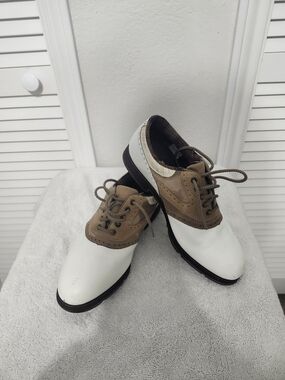Ladies FootJoyGolf Shoes Size 7